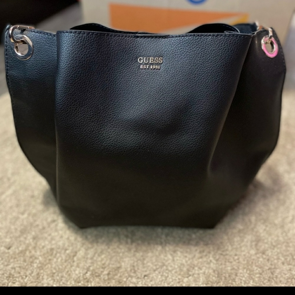 Guess purse
